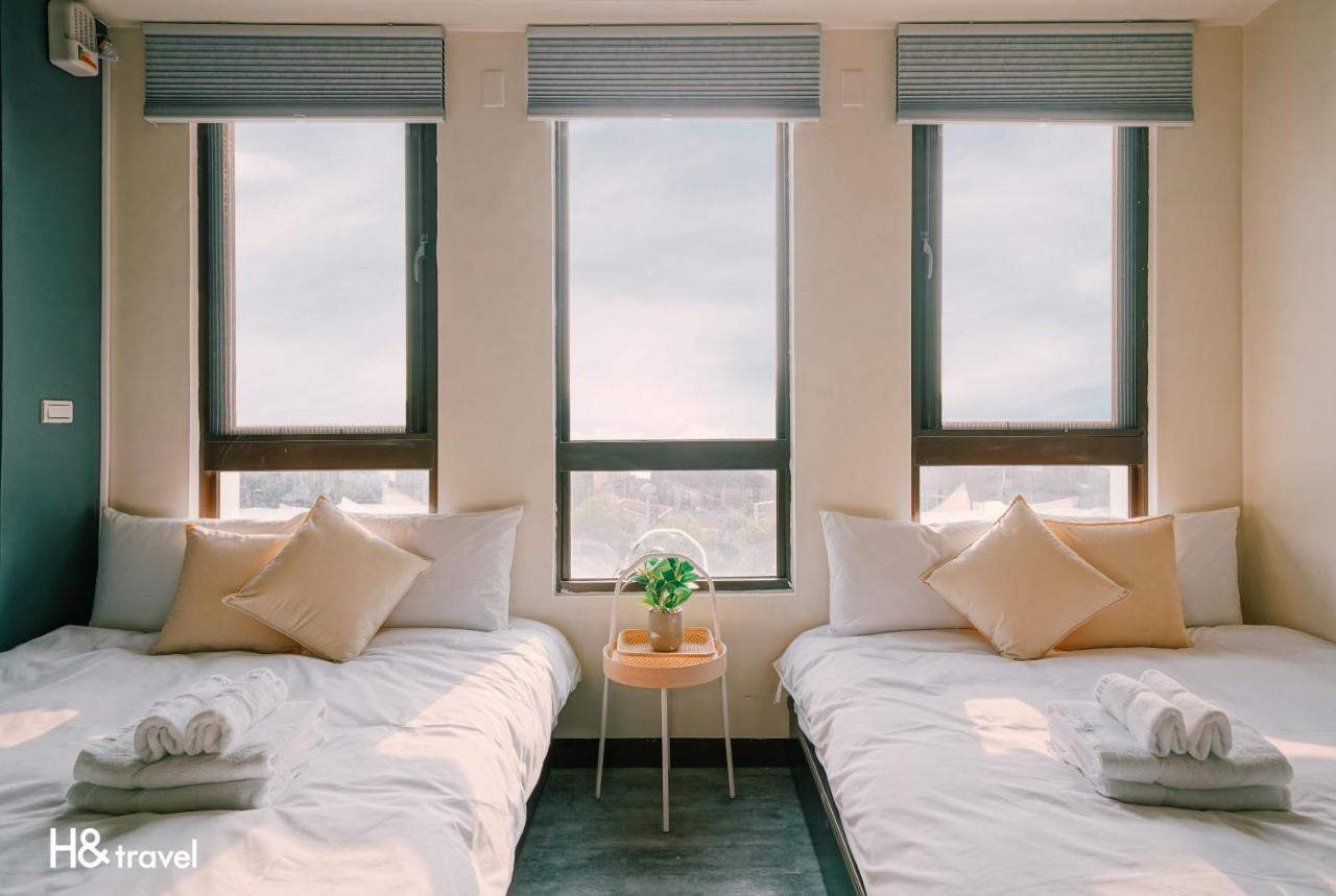 Tainan Sleepie Inn Ngoại thất bức ảnh